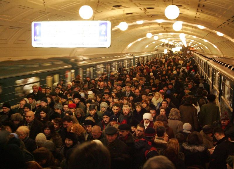 Давка в метро.