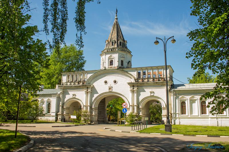 Старые здания.