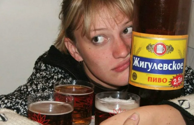 напилась пива